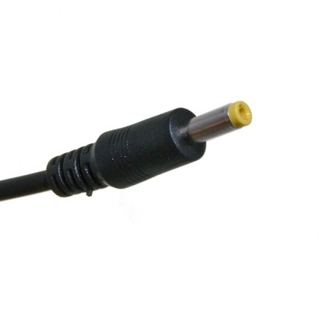 Toshiba 19V 1.58A (30W) utángyártott új tablet töltő