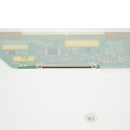 Gyári használt, fényes 14.1