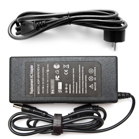Samsung 19V 4.74A (90W) töltő