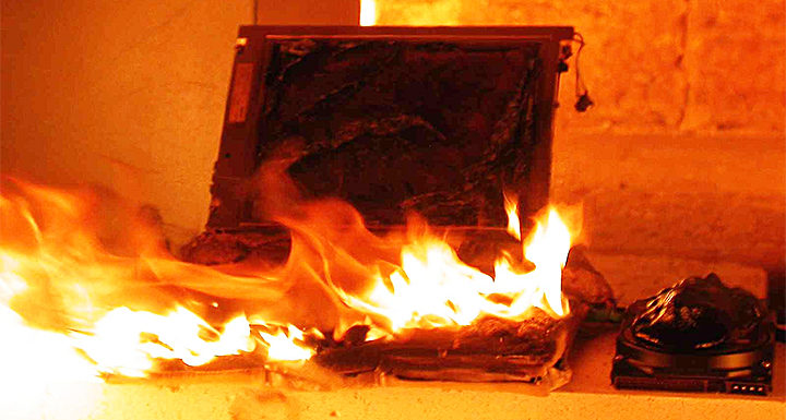 Nincs több kigyulladó laptop-akkumulátor